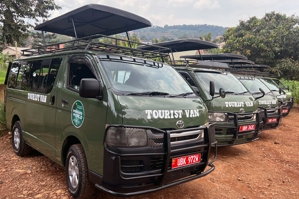 Toyota Hiace Safari Van (Drone)