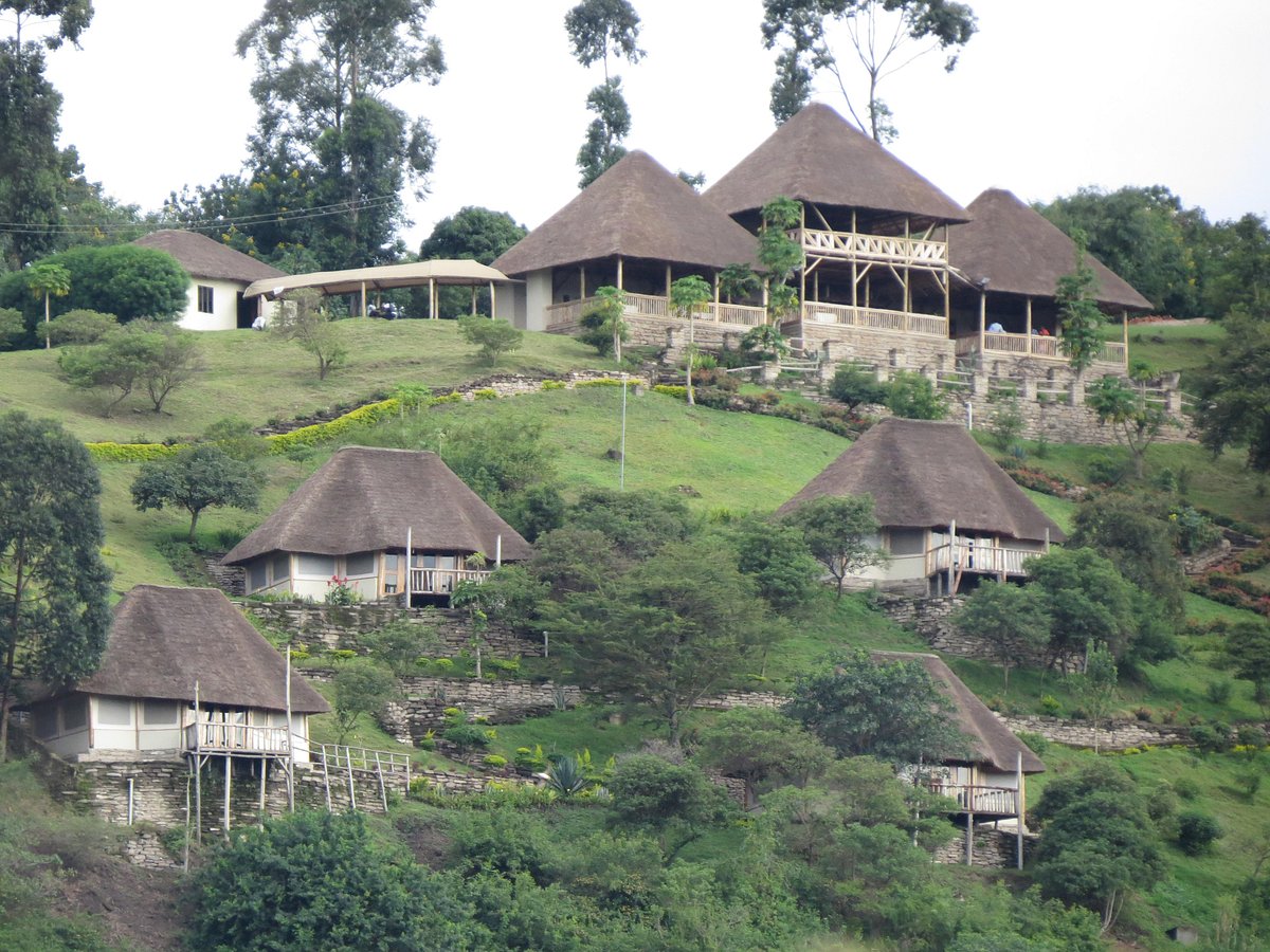 You are currently viewing Top Budget Lodges in Queen Elizabeth National Park