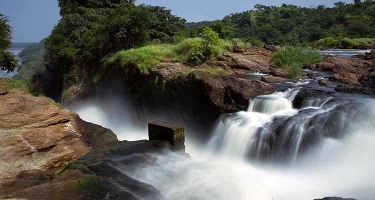You are currently viewing Hiking to the Top of  the Falls (Murchison Falls ).