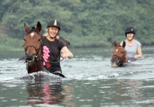 Read more about the article Horse Riding Safari in Jinja: