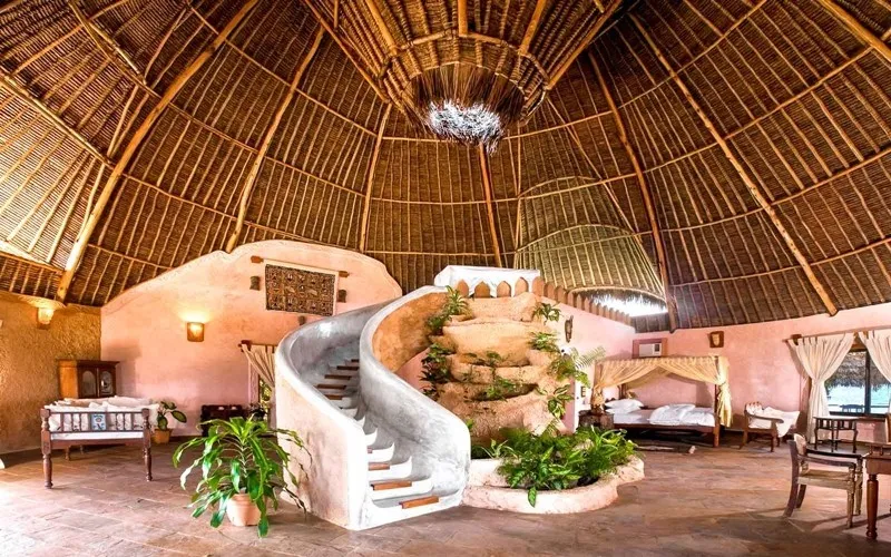 You are currently viewing 10 Halal-Friendly Safari Lodges in East Africa